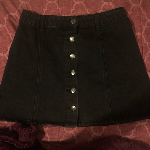 Forever 21 Black Denim Button Front Skirt S 26 - Picture 1 of 2